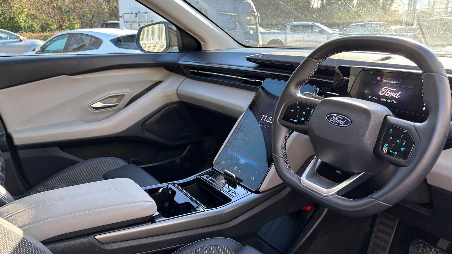 Used Ford Explorer 2024 for sale - 76662014: Photo 11