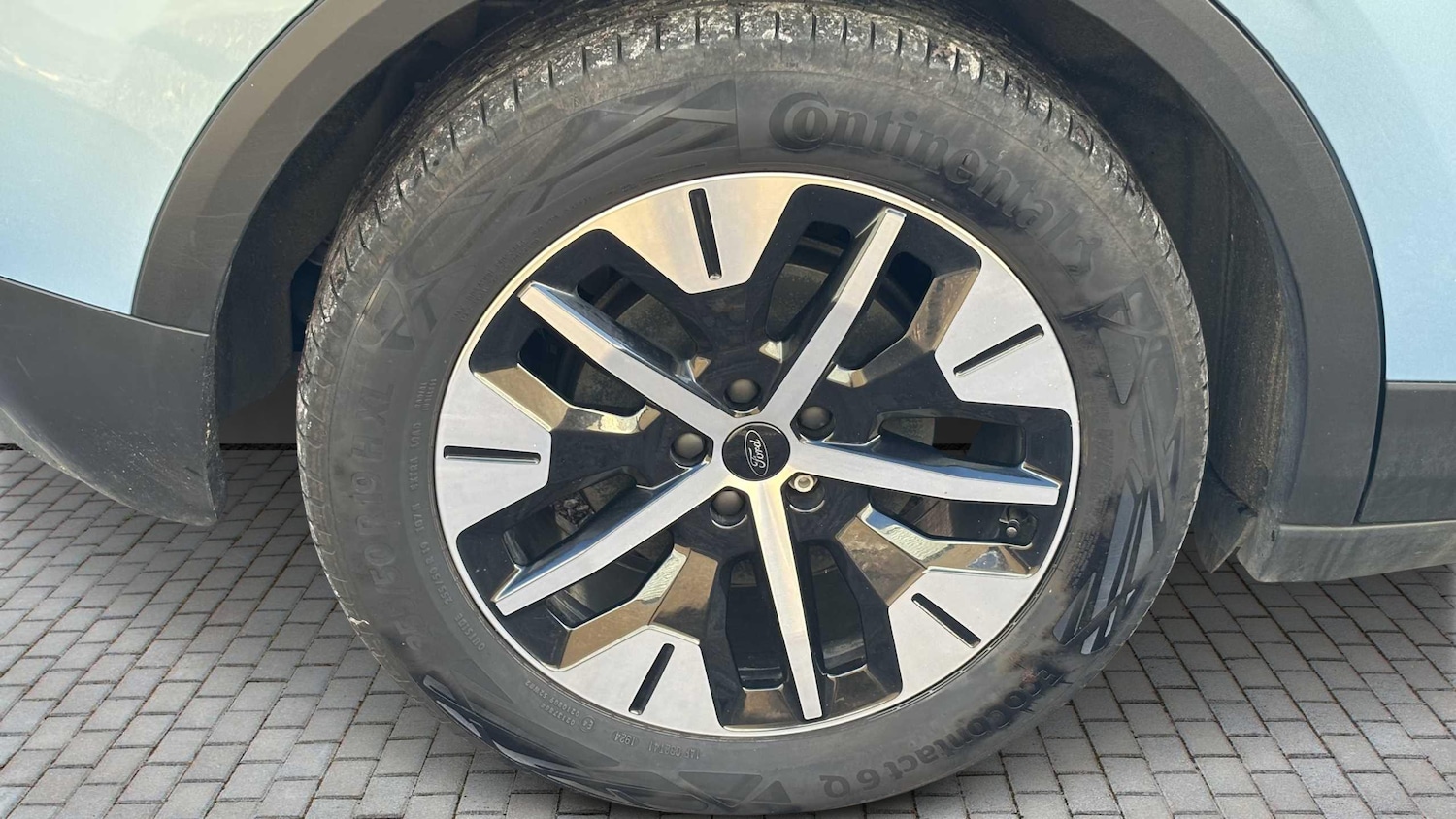 Used Ford Explorer 2024 for sale - 76662014: Photo 8