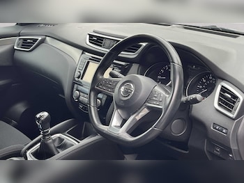 Used Nissan Qashqai 2018 for sale - 75639174: Photo