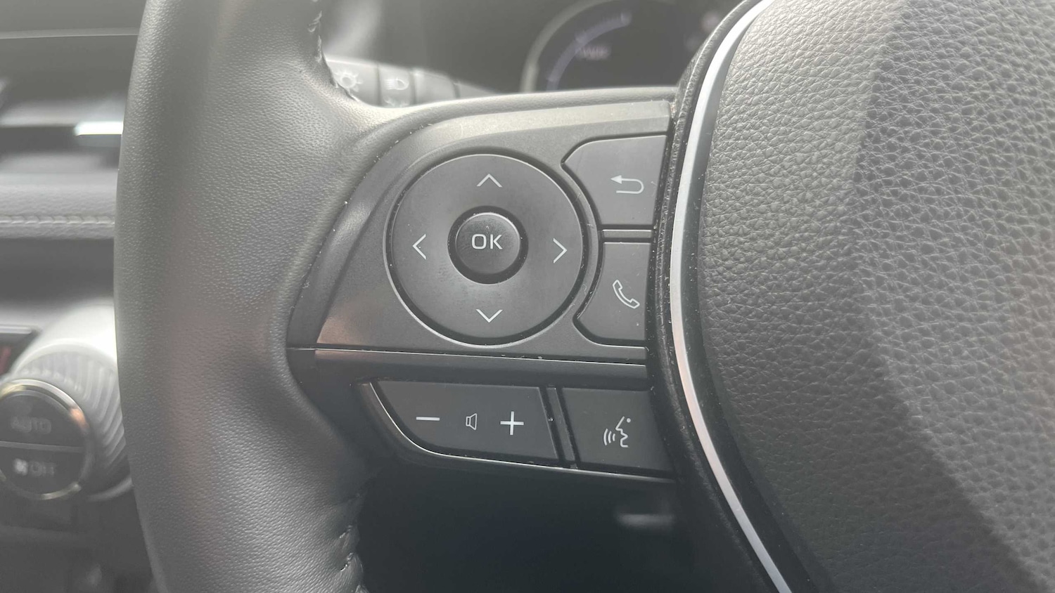 Used Toyota RAV4 2022 for sale - 76087922: Photo 24