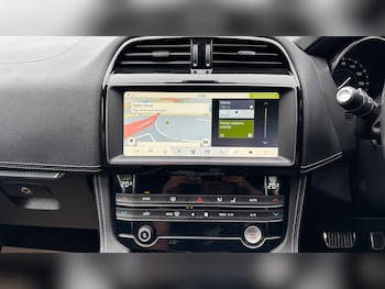 Used Jaguar F-Pace 2019 for sale - 78519527: Photo