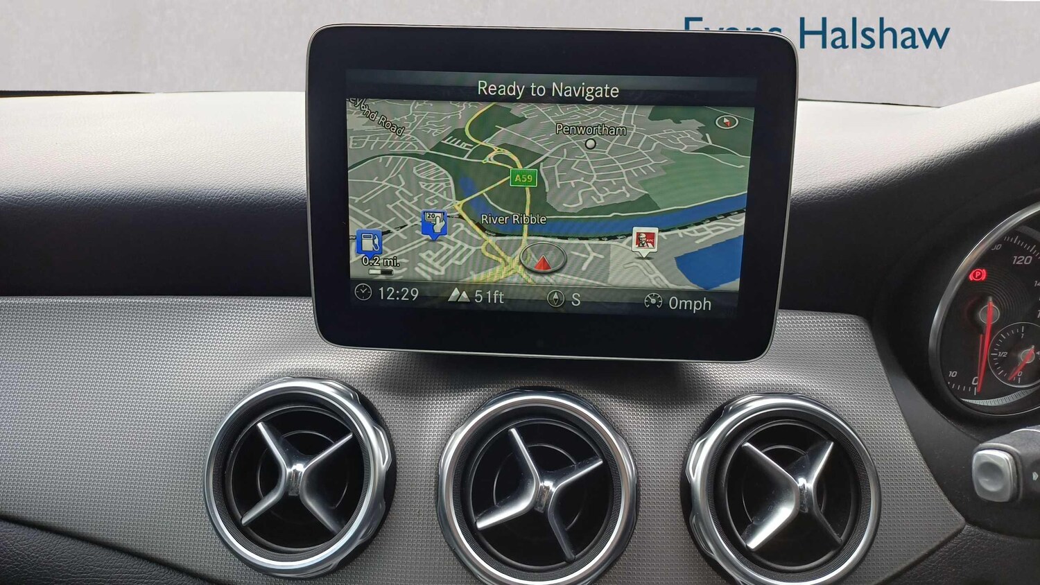 Used Mercedes-Benz GLA 2019 for sale - 76205120: Photo 2