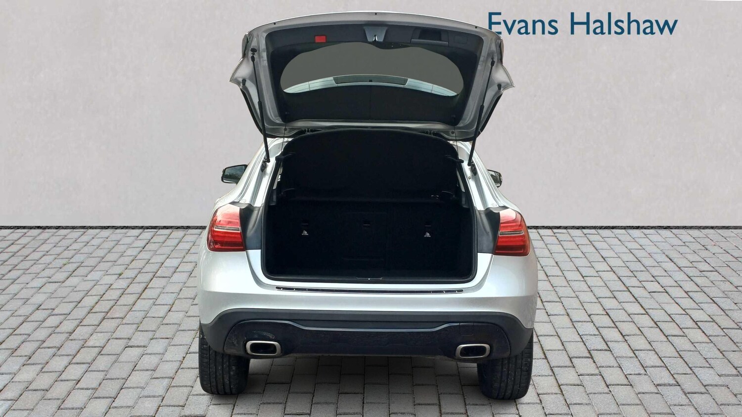 Used Mercedes-Benz GLA 2019 for sale - 76205120: Photo 9