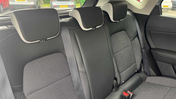 Used Renault Captur 2023 for sale - 75530376: Photo 13