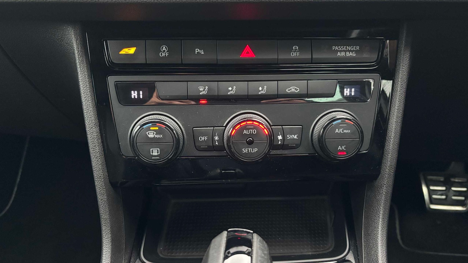 Used SEAT Leon 2020 for sale - 76789430: Photo 14