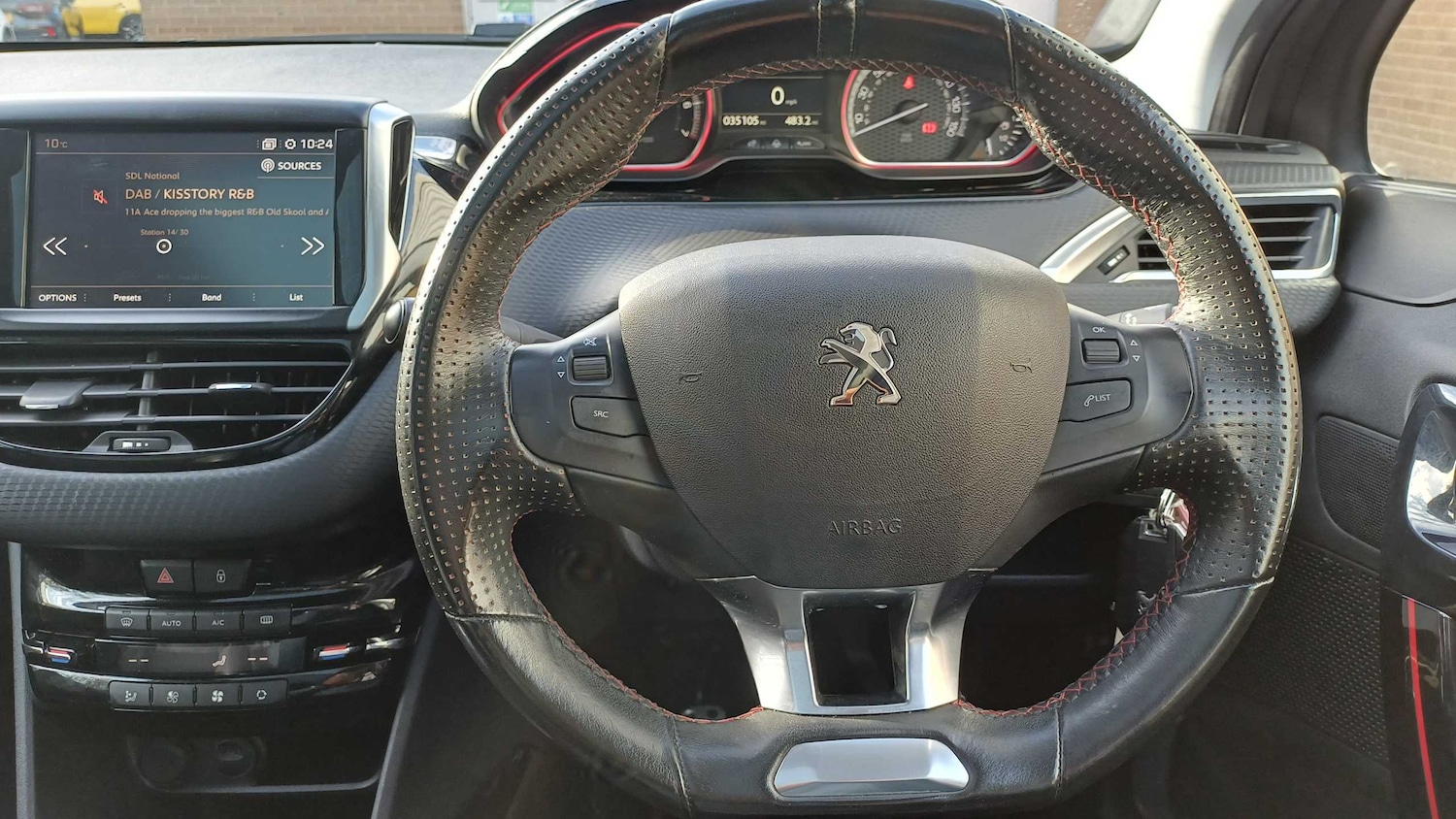 Used Peugeot 2008 2019 for sale - 76075305: Photo 13