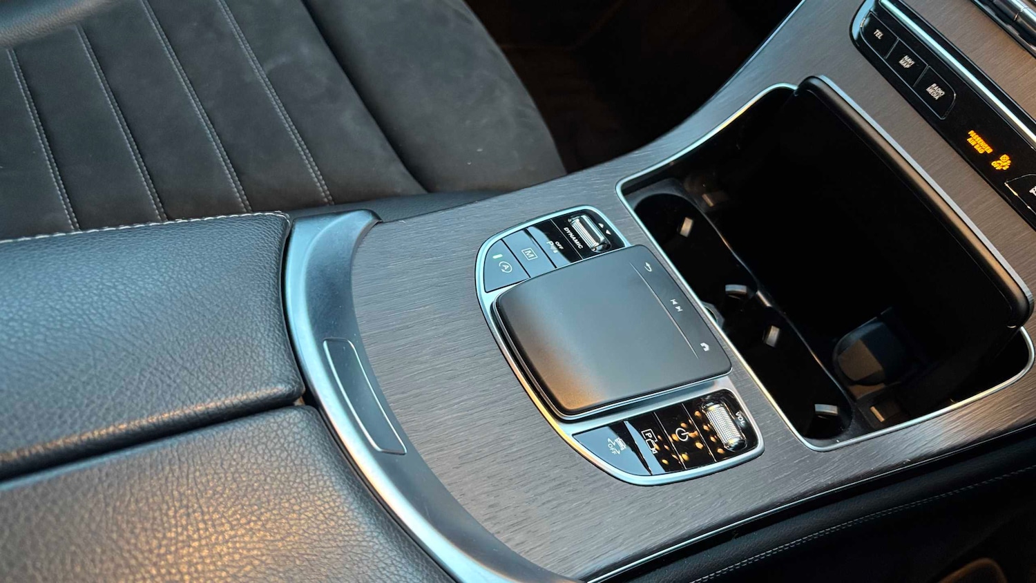 Used Mercedes-Benz GLC 2020 for sale - 76718196: Photo 16