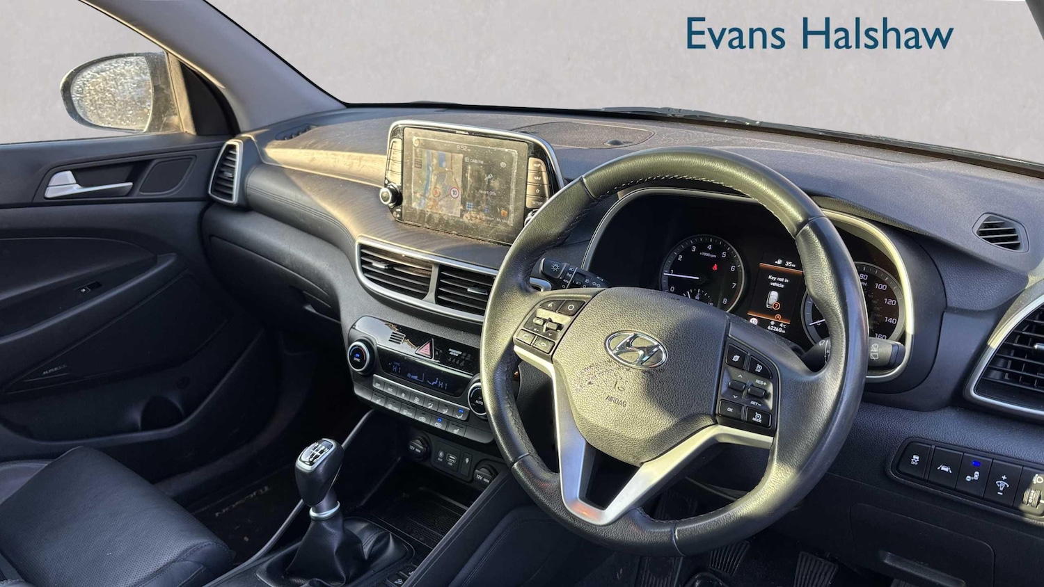 Used Hyundai TUCSON 2018 for sale - 77233081: Photo 3