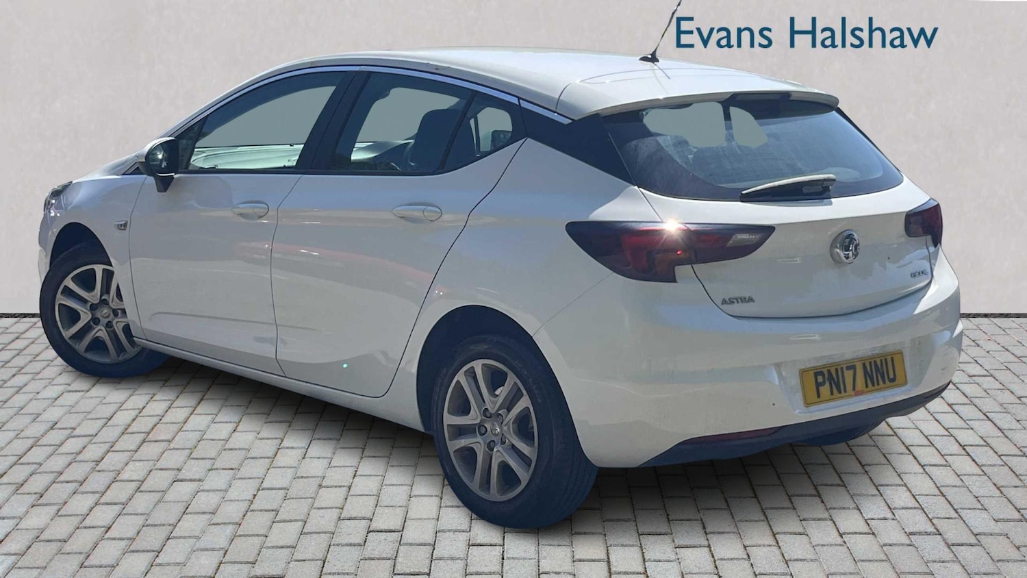 Used Vauxhall Astra 2017 for sale - 76732227: Photo 5