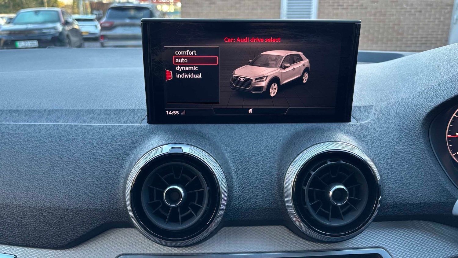 Used Audi Q2 2023 for sale - 76610517: Photo 2