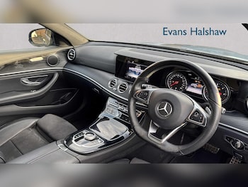 Used Mercedes-Benz E Class 2017 for sale - 77635072: Photo