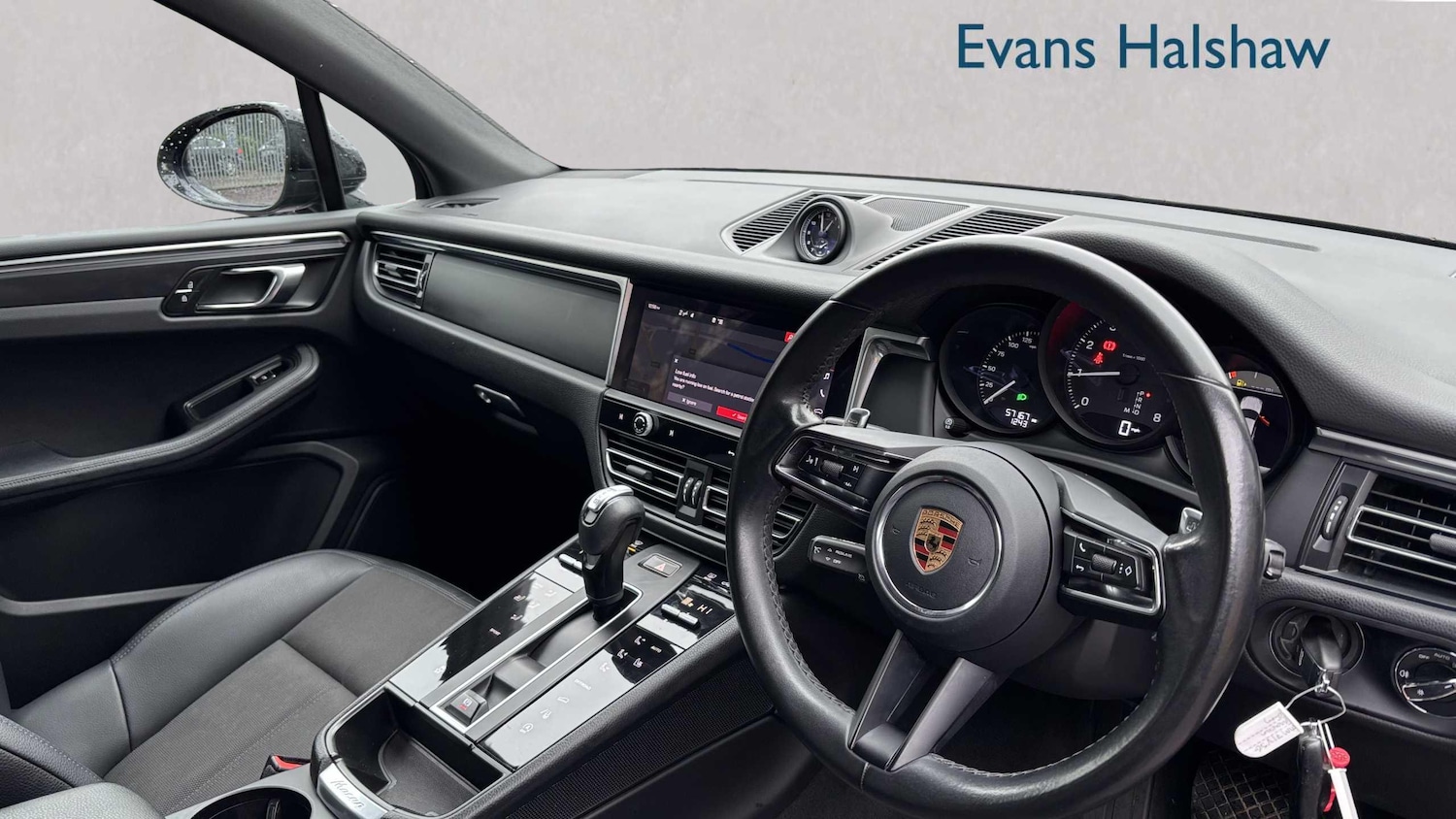 Used Porsche Macan 2022 for sale - 77294173: Photo 11