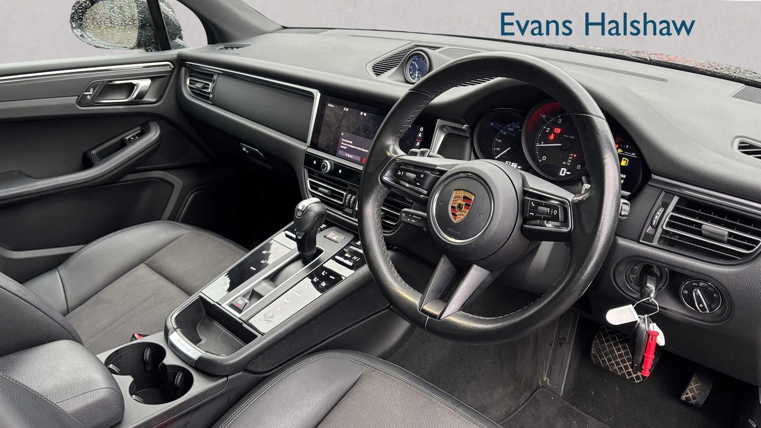 Used Porsche Macan 2022 for sale - 77294173: Photo 3