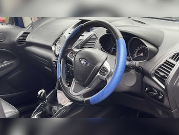 Used Ford Ecosport 2016 for sale - 76156142: Photo 3