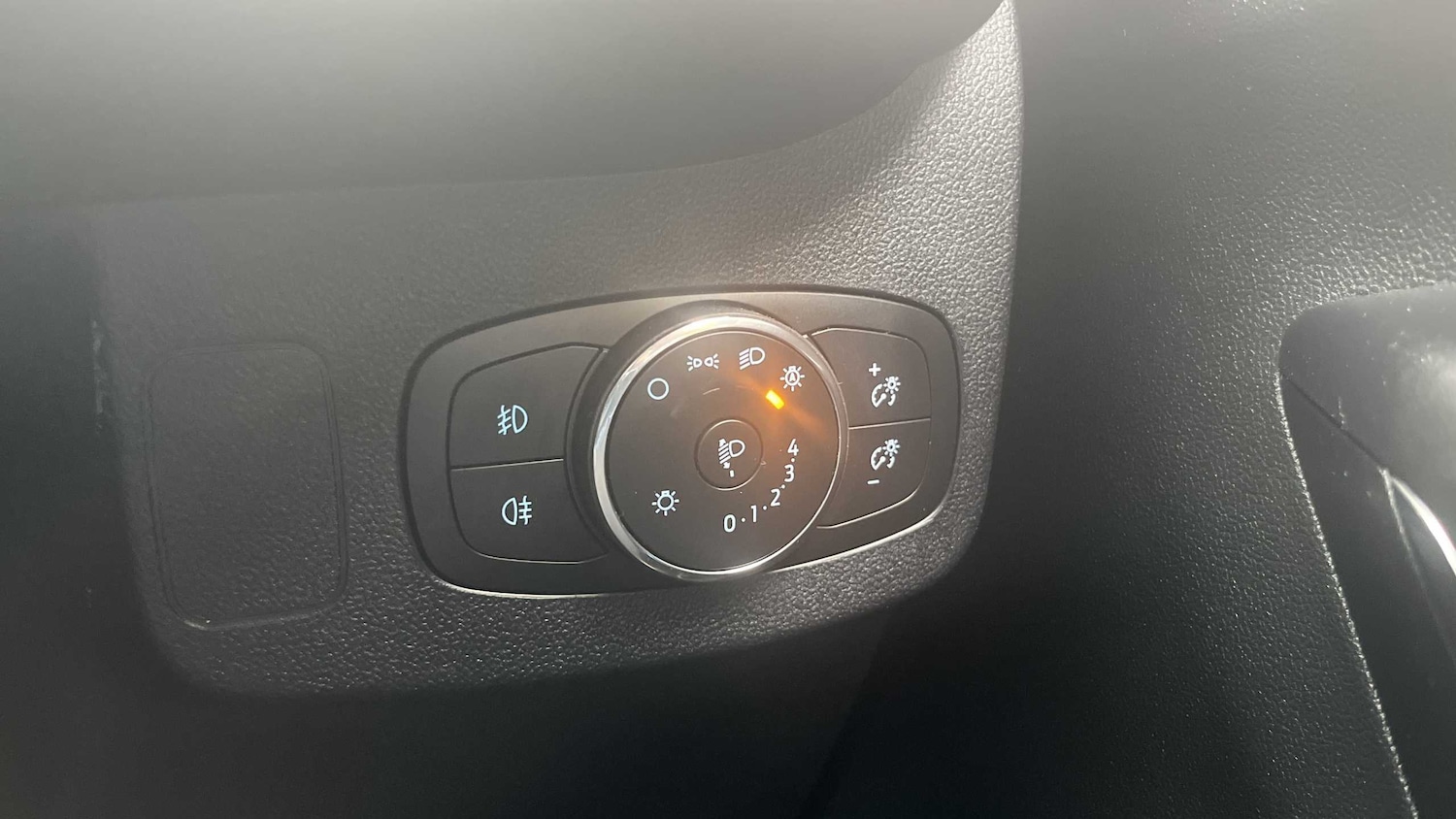 Used Ford Puma 2023 for sale - 76087984: Photo 28