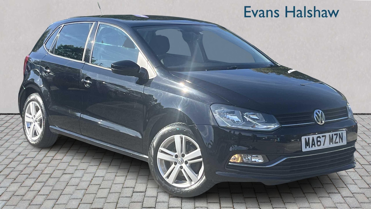 Used Volkswagen Polo 2017 for sale - 76075419: Photo 1