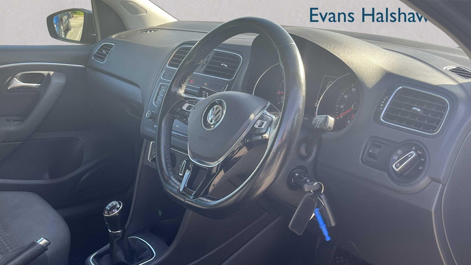 Used Volkswagen Polo 2017 for sale - 76075419: Photo 12