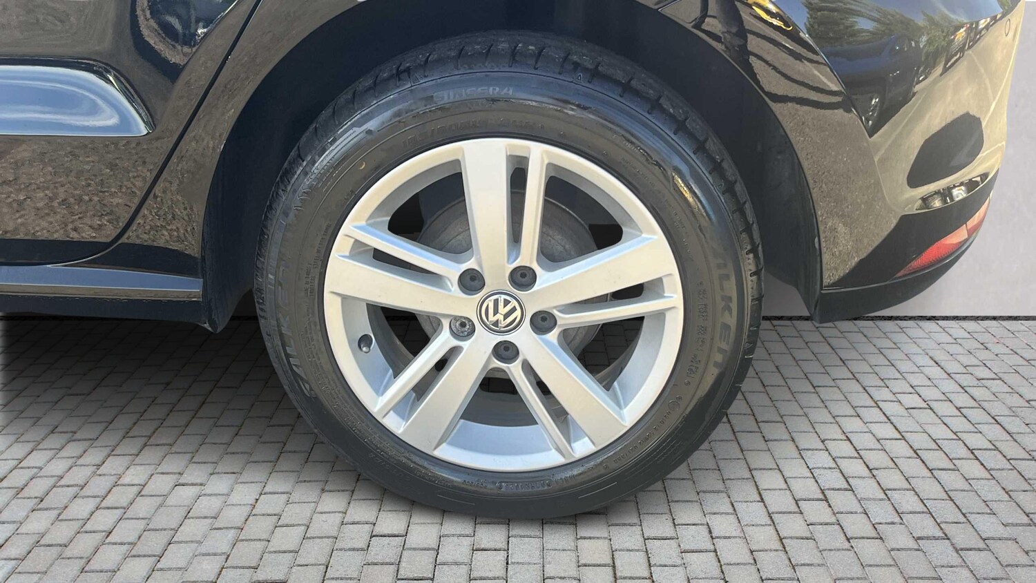 Used Volkswagen Polo 2017 for sale - 76075419: Photo 9