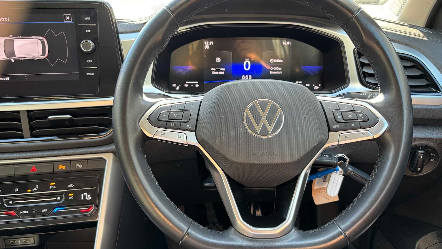 Used Volkswagen T-Roc 2023 for sale - 78119077: Photo 13