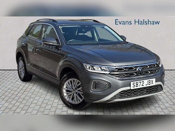 Used Volkswagen T-Roc 2023 for sale - 78119077: Photo