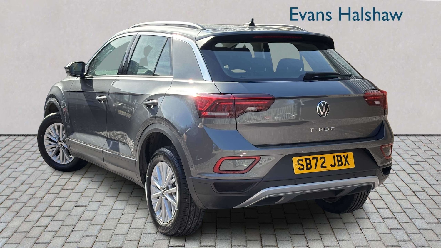 Used Volkswagen T-Roc 2023 for sale - 78119077: Photo 3