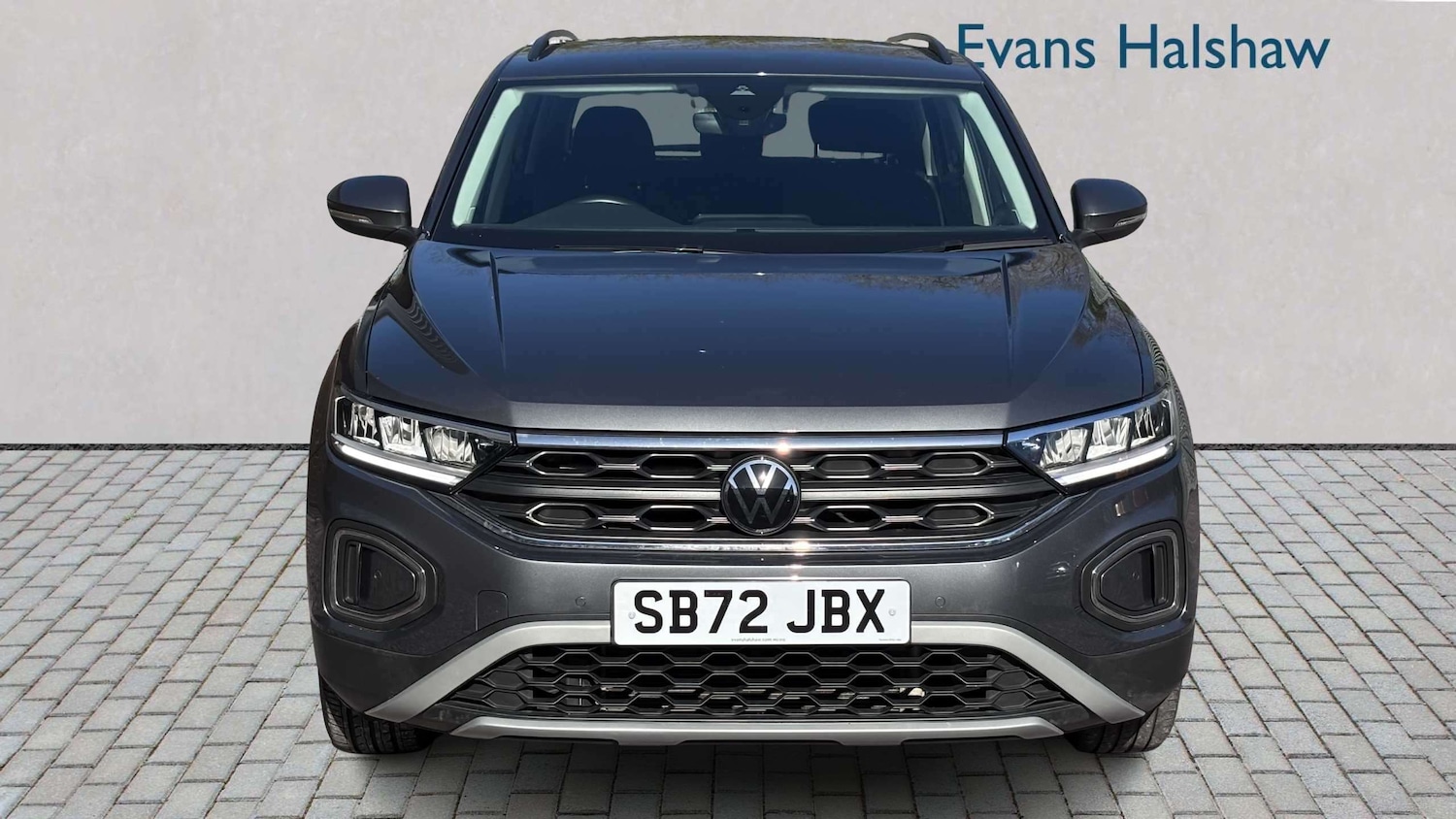 Used Volkswagen T-Roc 2023 for sale - 78119077: Photo 4