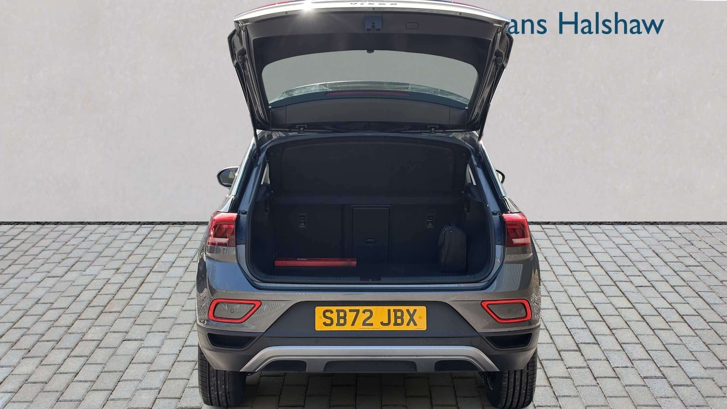 Used Volkswagen T-Roc 2023 for sale - 78119077: Photo 9