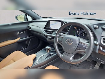 Used Lexus UX 2023 for sale - 79319317: Photo