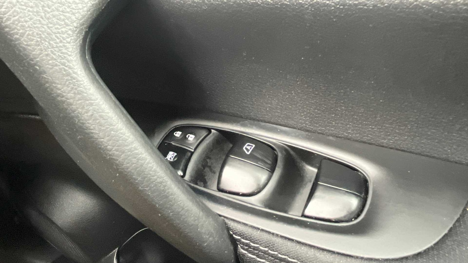 Used Nissan Qashqai 2017 for sale - 76096538: Photo 27
