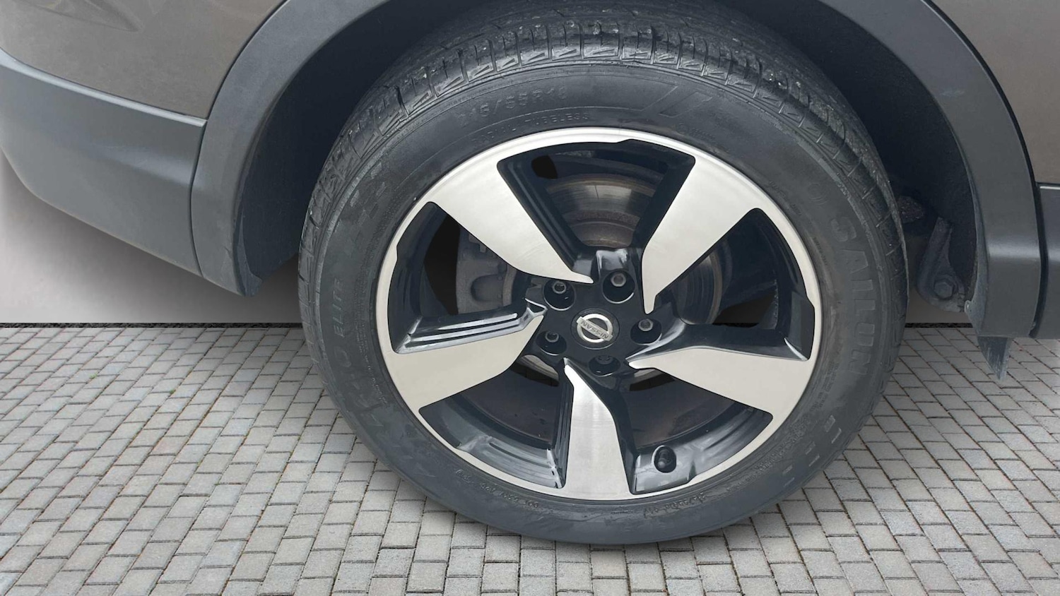Used Nissan Qashqai 2017 for sale - 76096538: Photo 30