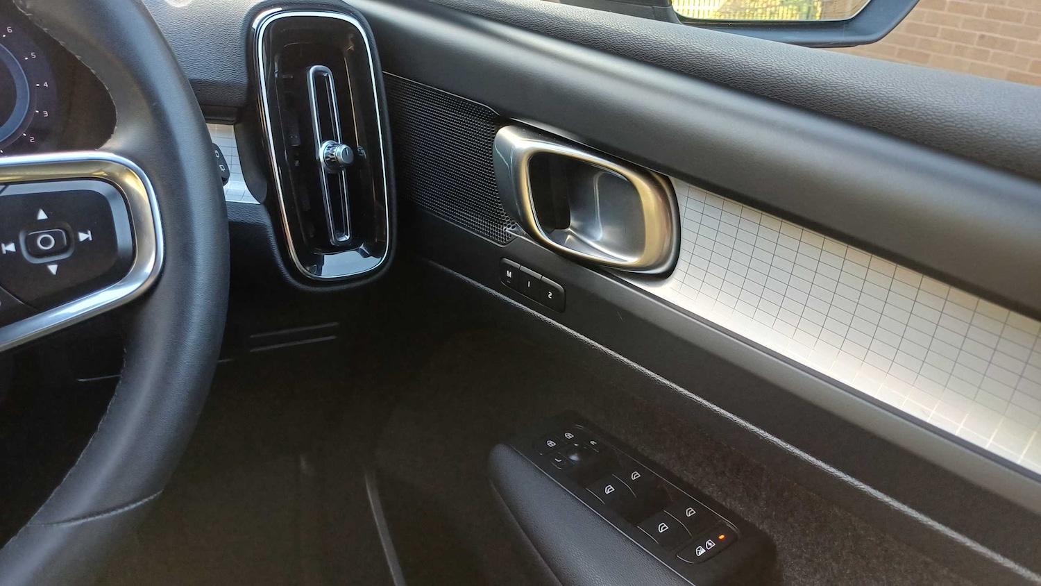 Used Volvo XC40 2023 for sale - 77514365: Photo 18