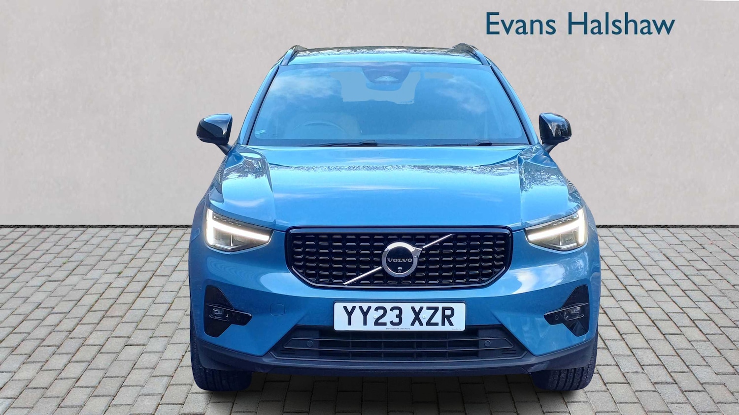 Used Volvo XC40 2023 for sale - 77514365: Photo 6