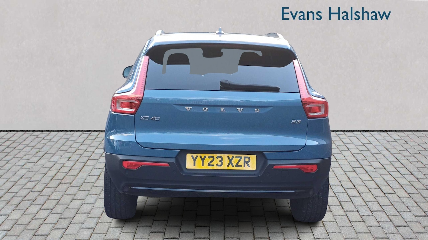 Used Volvo XC40 2023 for sale - 76272153: Photo 7