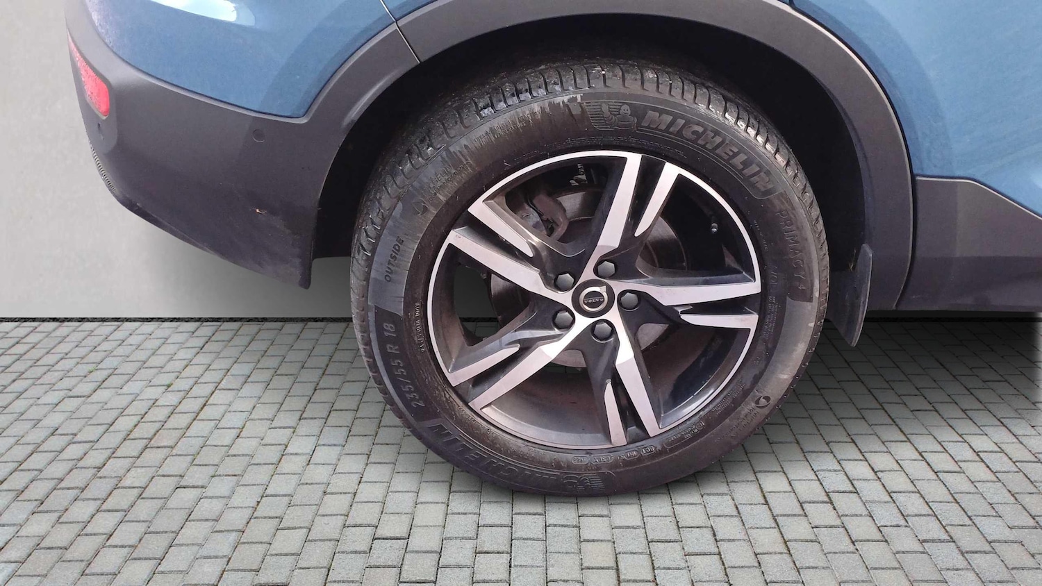 Used Volvo XC40 2023 for sale - 76272153: Photo 8