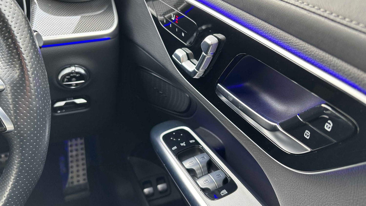 Used Mercedes-Benz GLC 2023 for sale - 76955140: Photo 18