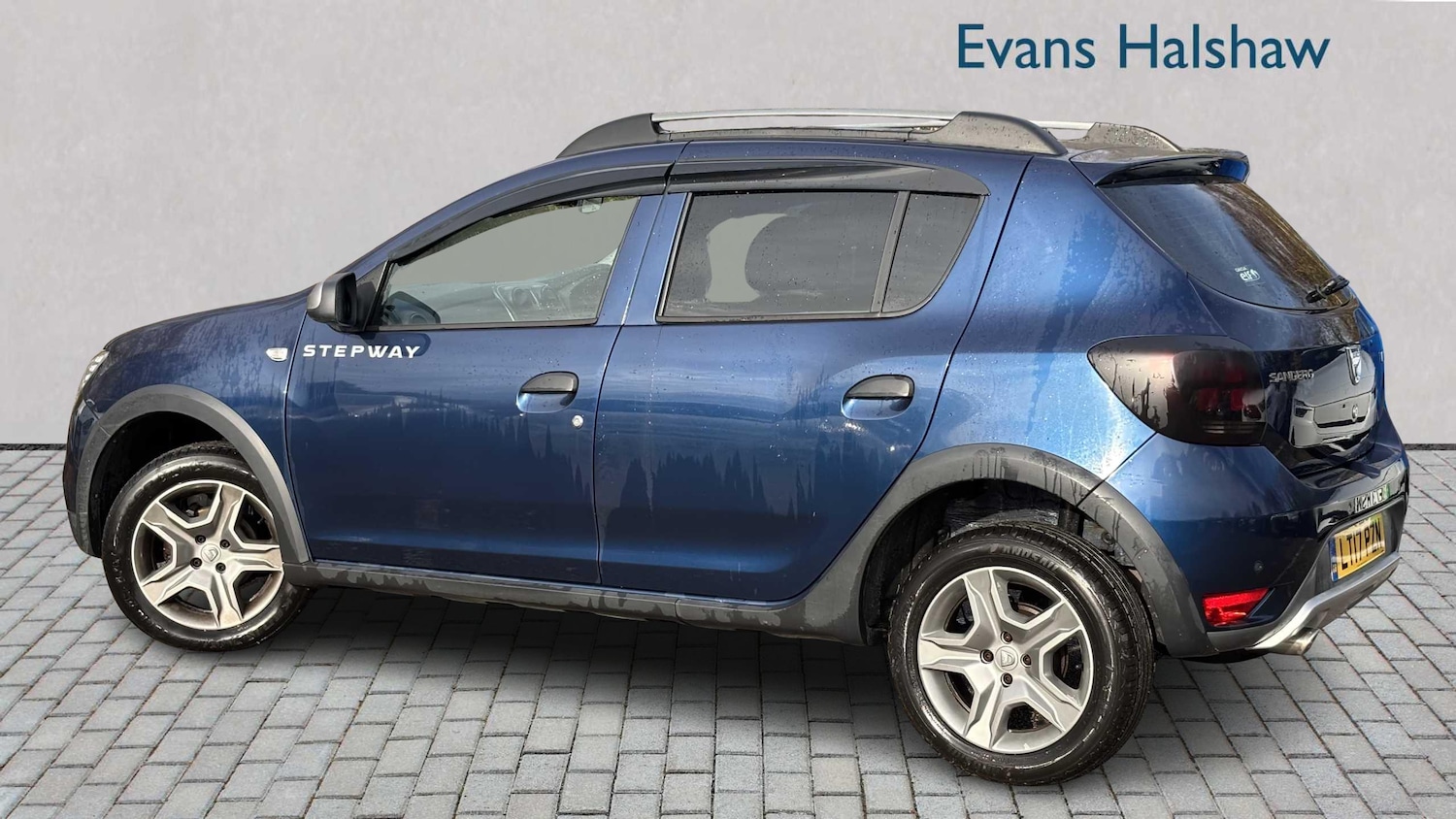 Used Dacia Sandero Stepway 2017 for sale - 76540773: Photo 5