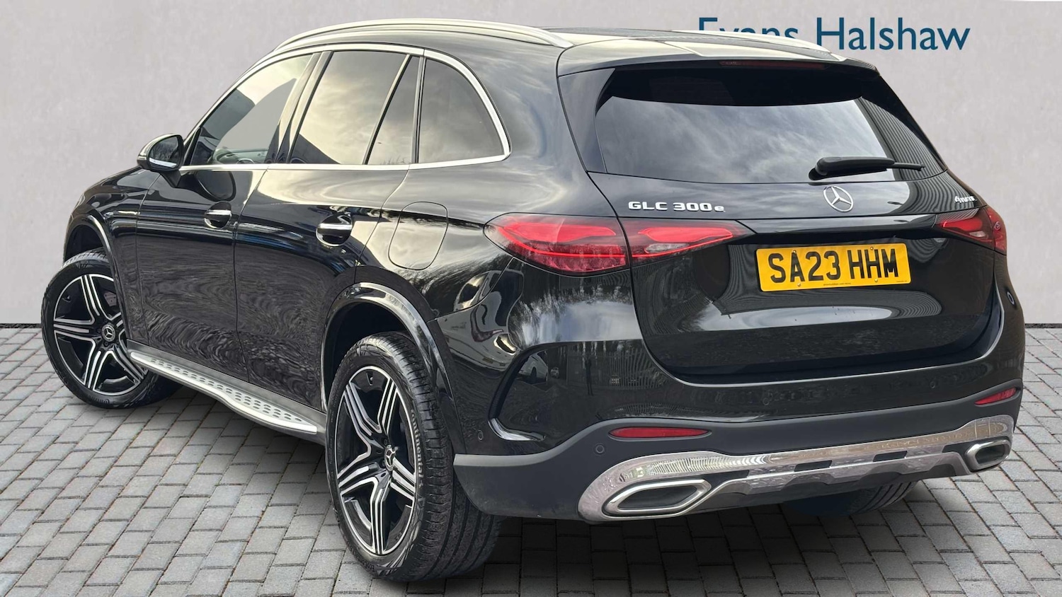 Used Mercedes-Benz GLC 2023 for sale - 77472655: Photo 3
