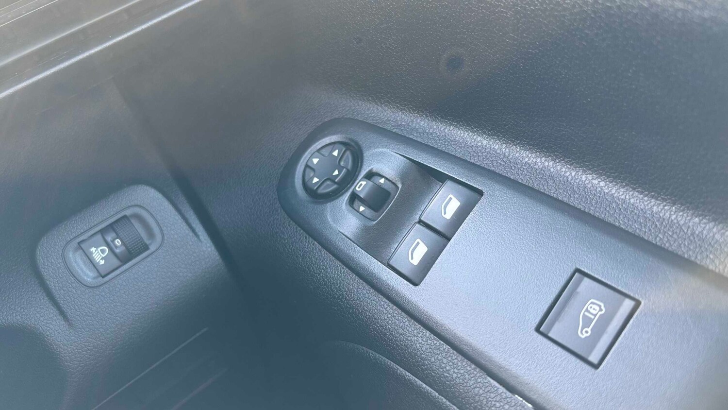 Used Peugeot Partner 2023 for sale - 77661171: Photo 18