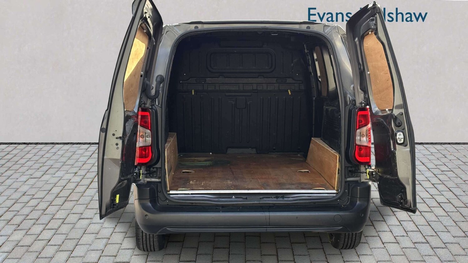 Used Peugeot Partner 2023 for sale - 77661171: Photo 9