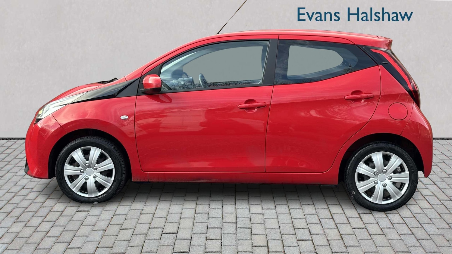 Used Toyota AYGO 2018 for sale - 77112307: Photo 6