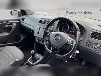 Used Volkswagen Polo 2016 for sale - 78576876: Photo
