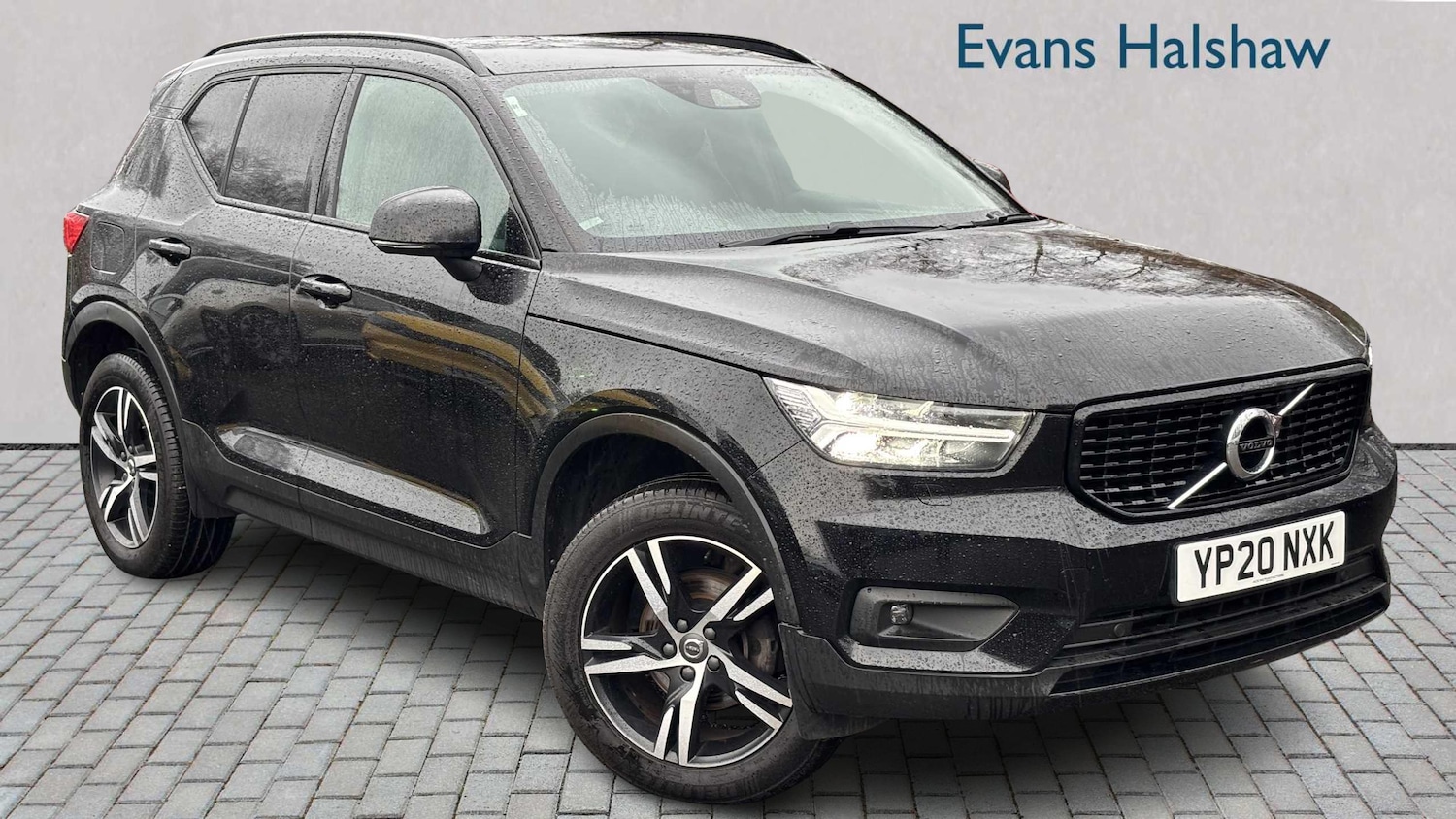 Used Volvo XC40 2020 for sale - 76827495: Photo 1