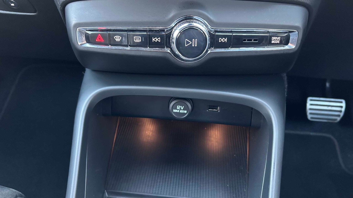 Used Volvo XC40 2020 for sale - 76827495: Photo 14