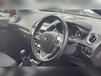 Used Ford Fiesta 2015 for sale - 76156181: Photo 3