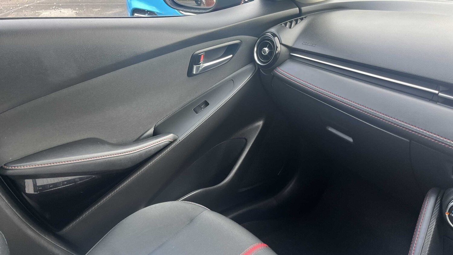 Used Mazda Mazda2 2016 for sale - 75772338: Photo 27