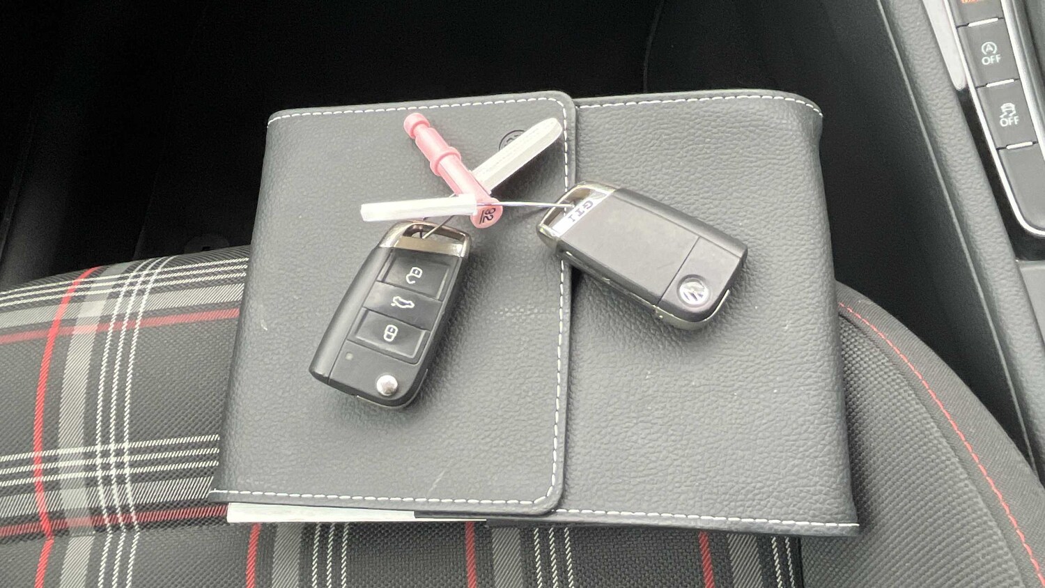 Used Volkswagen Golf 2020 for sale - 76015950: Photo 29