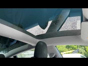 Used Tesla Model 3 2020 for sale - 75399813: Photo