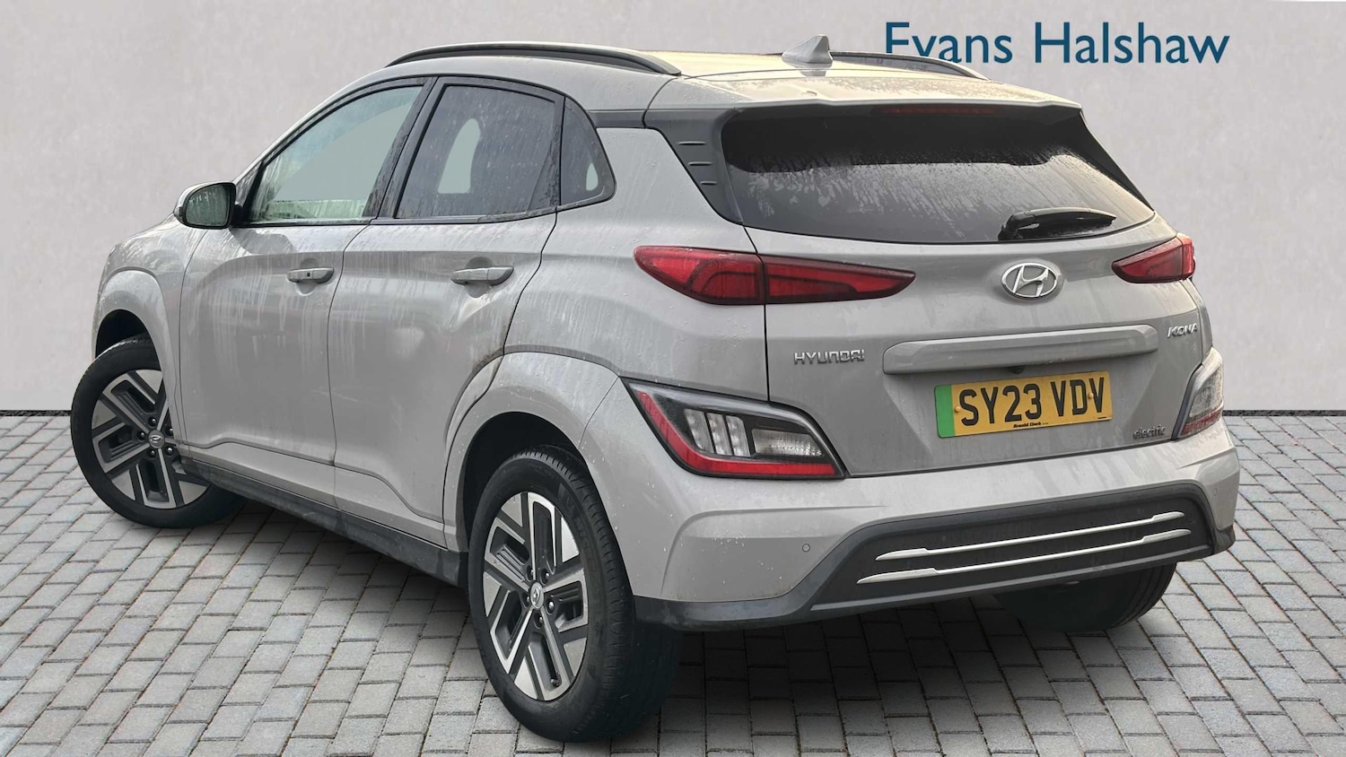 Used Hyundai KONA 2023 for sale - 76967741: Photo 5