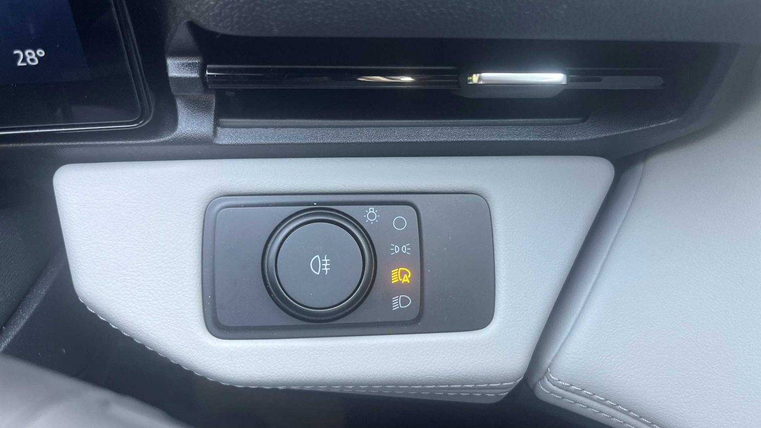 Vehicle 28