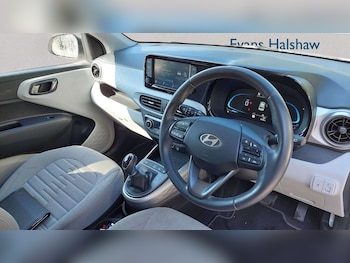 Used Hyundai i10 2023 for sale - 79204781: Photo